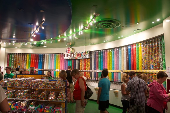 M&M world