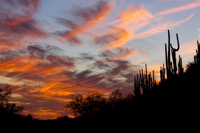 Rode luchten in Catalina State park